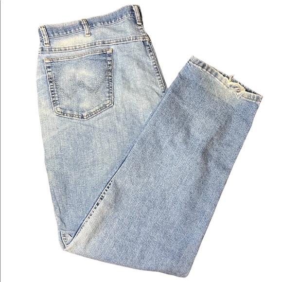 Wrangler Broken In Jeans Sz 42. - Picture 3 of 8